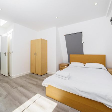 Modern Apartment In South West Londra Dış mekan fotoğraf